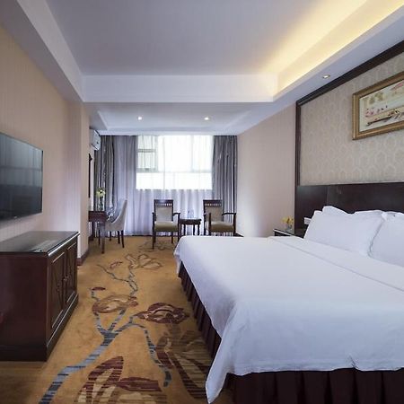 Vienna Hotel Shenzhen Shangjin Center エクステリア 写真